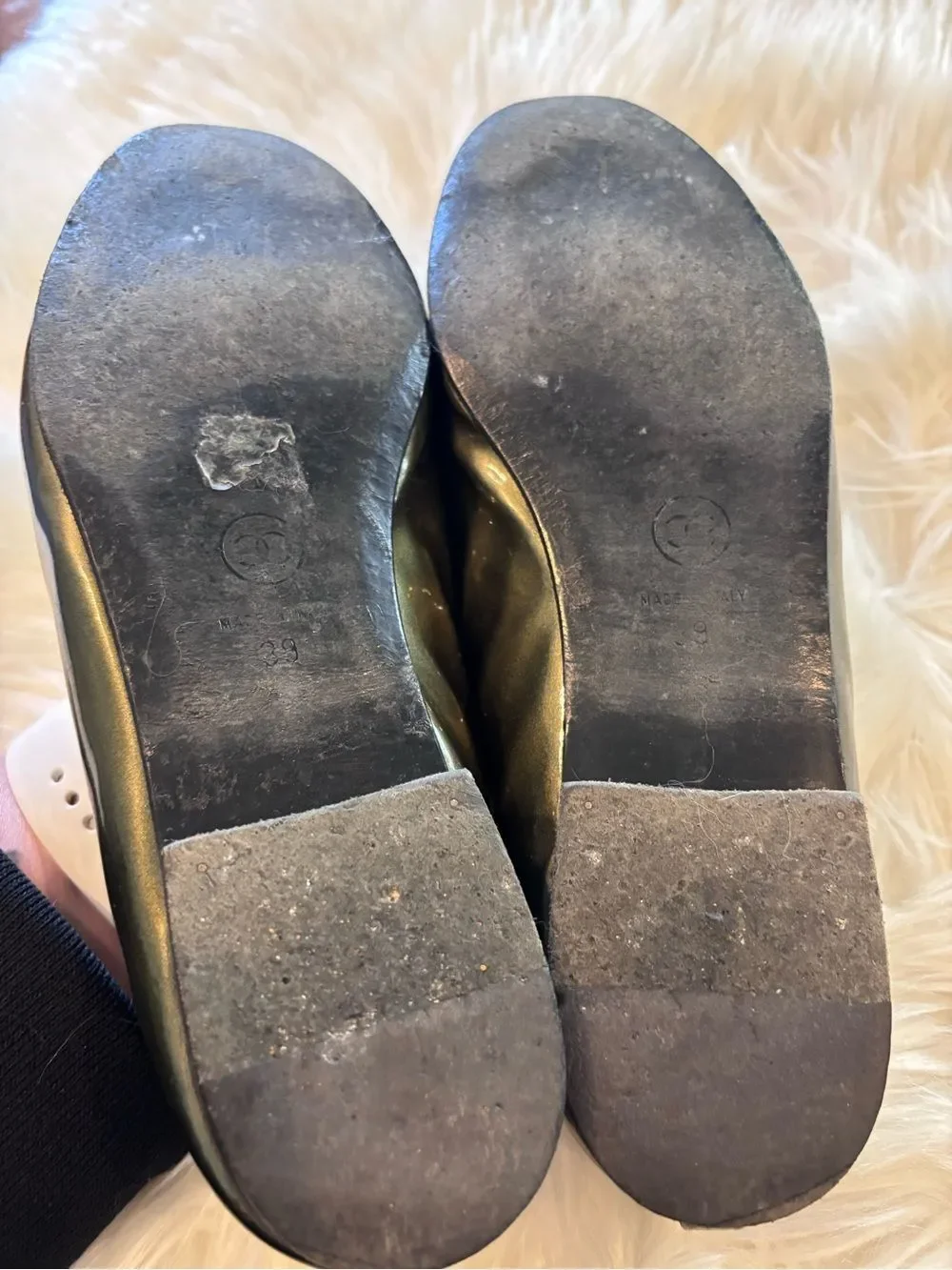 Vintage CHANEL Olive Green Leather Ballet Flats with Bow and CC Logo